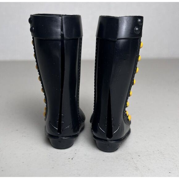 Disney Frozen 2 Frozen Anna Black Boots Fashion Doll Shoes Replacement - Picture 5 of 7